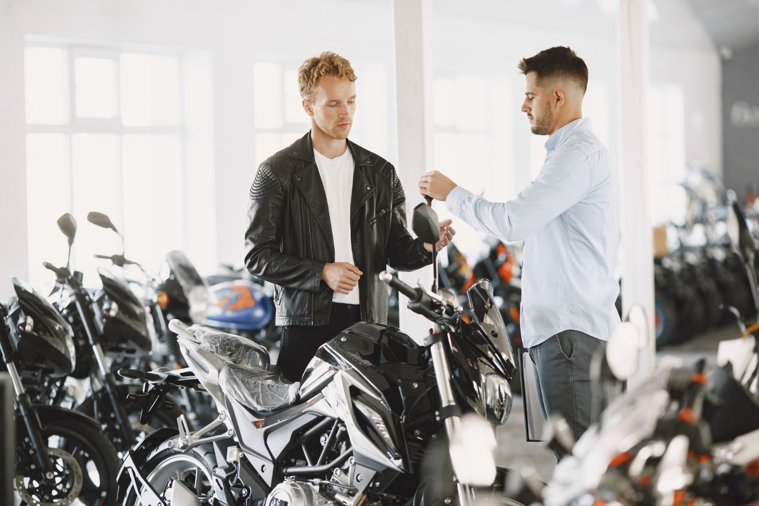 Loja de moto peças: como manter os impostos em dia e evitar problemas com o fisco
